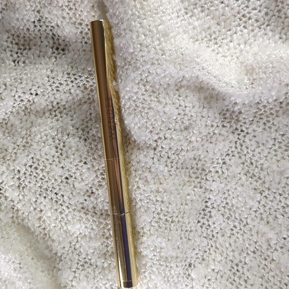 Wander Beauty High Line Liquid Eyeliner in Runway, 0.6ml/0.02fl oz - Picture 1 of 8